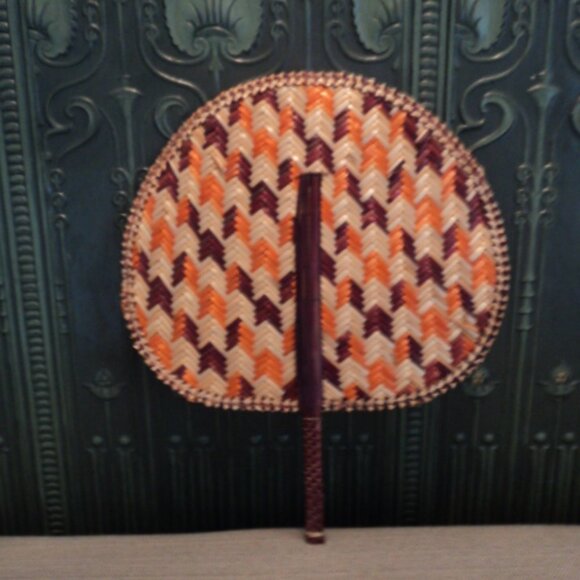 vintage wicker fan wall decor - Picture 1 of 2